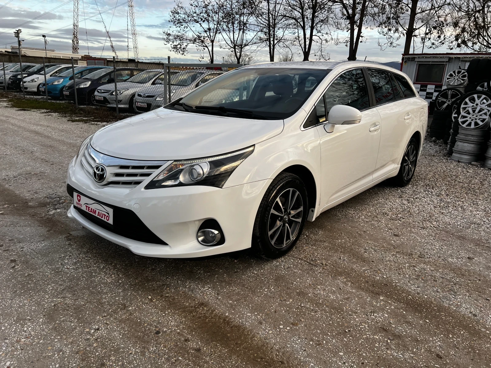 Toyota Avensis 2.0i AUTOMATIK SWISS - изображение 2