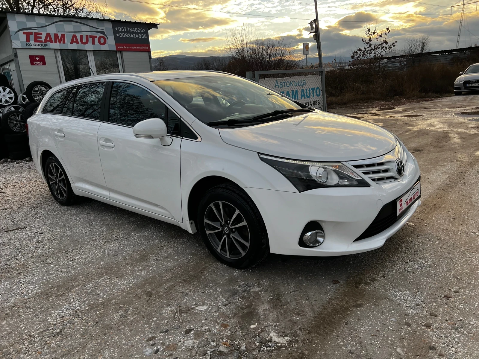 Toyota Avensis 2.0i AUTOMATIK SWISS - изображение 3