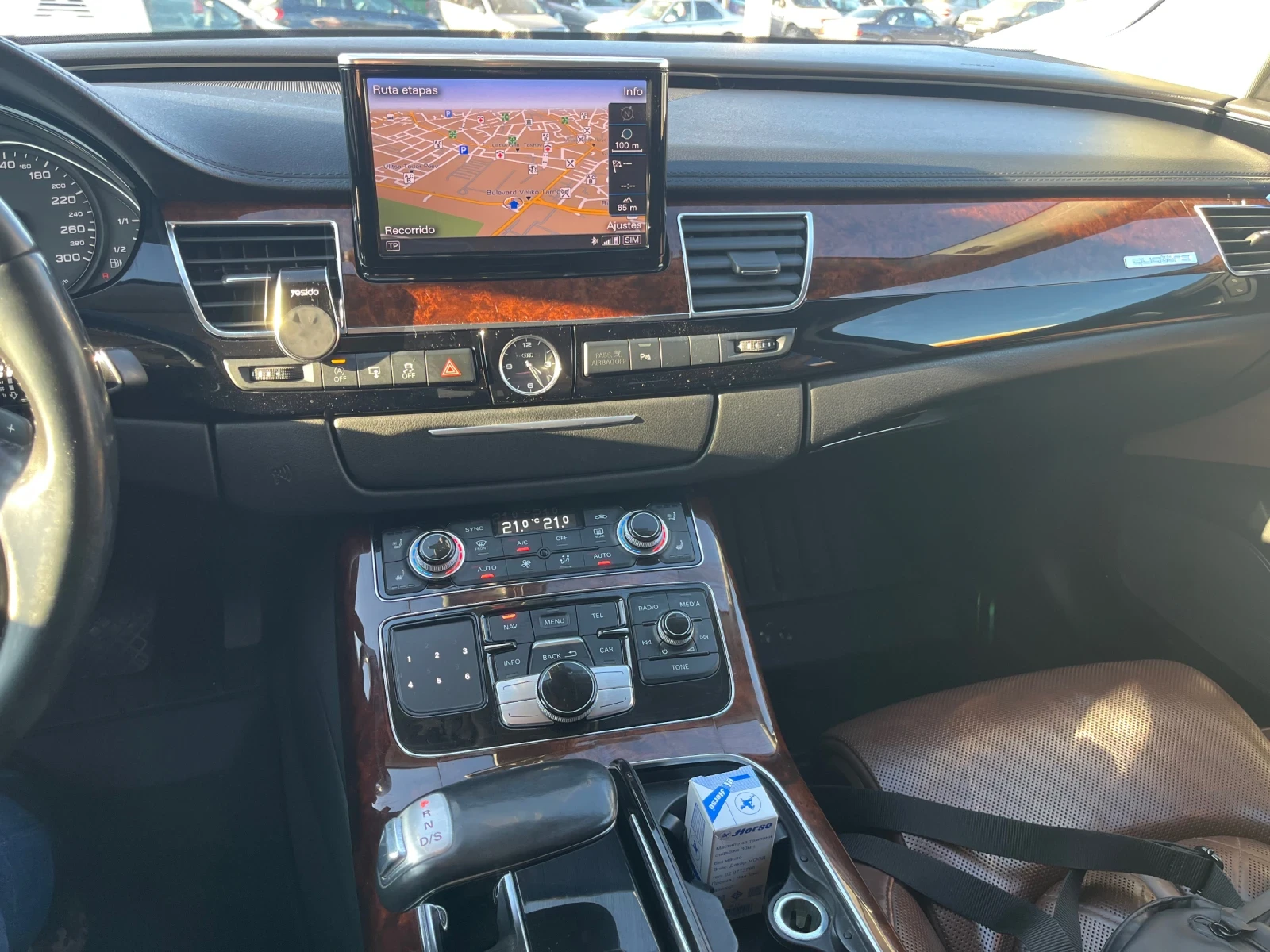 Audi A8 4.2 TDI Quattro, D4 - изображение 3