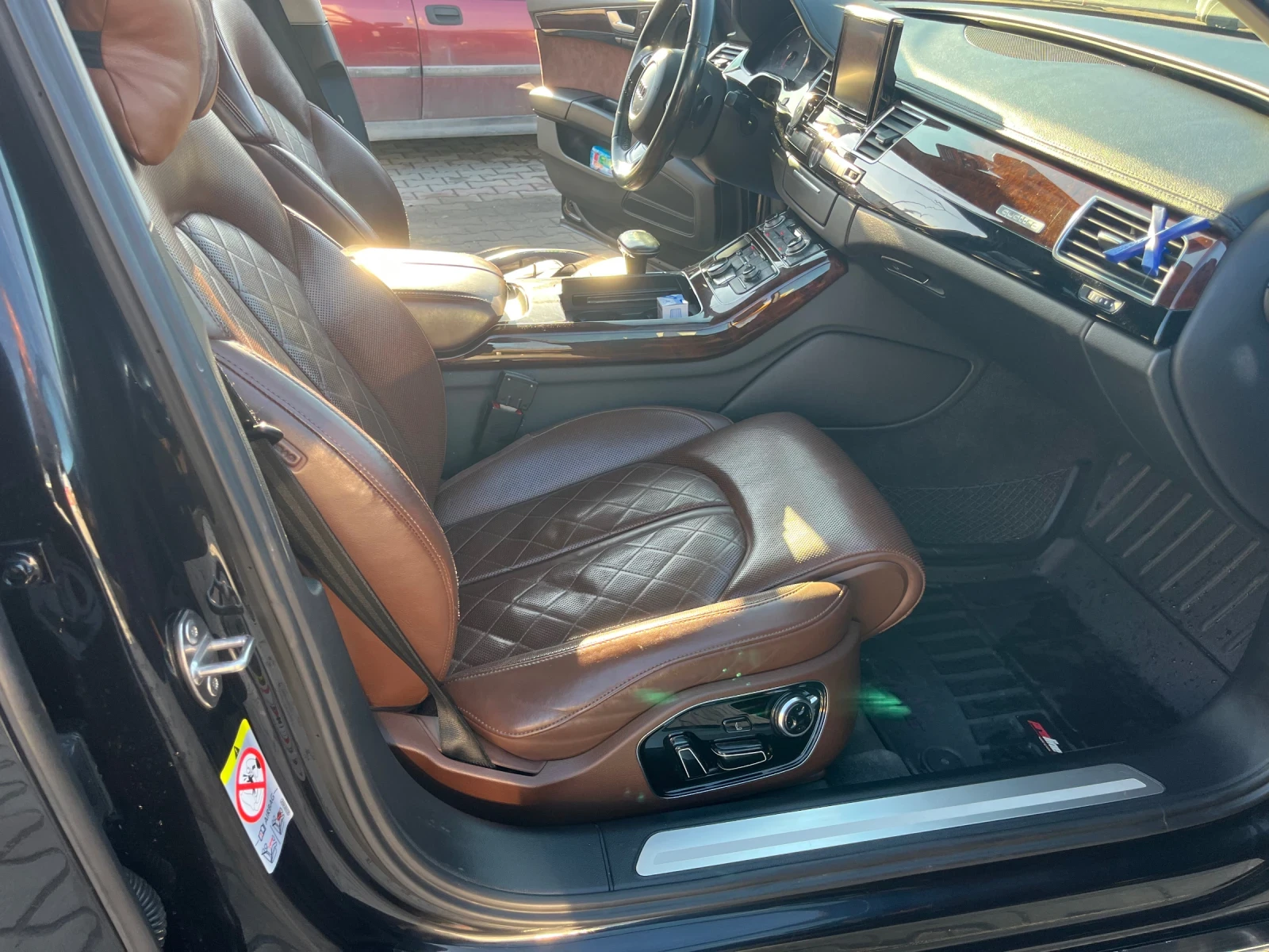 Audi A8 4.2 TDI Quattro, D4 - изображение 8