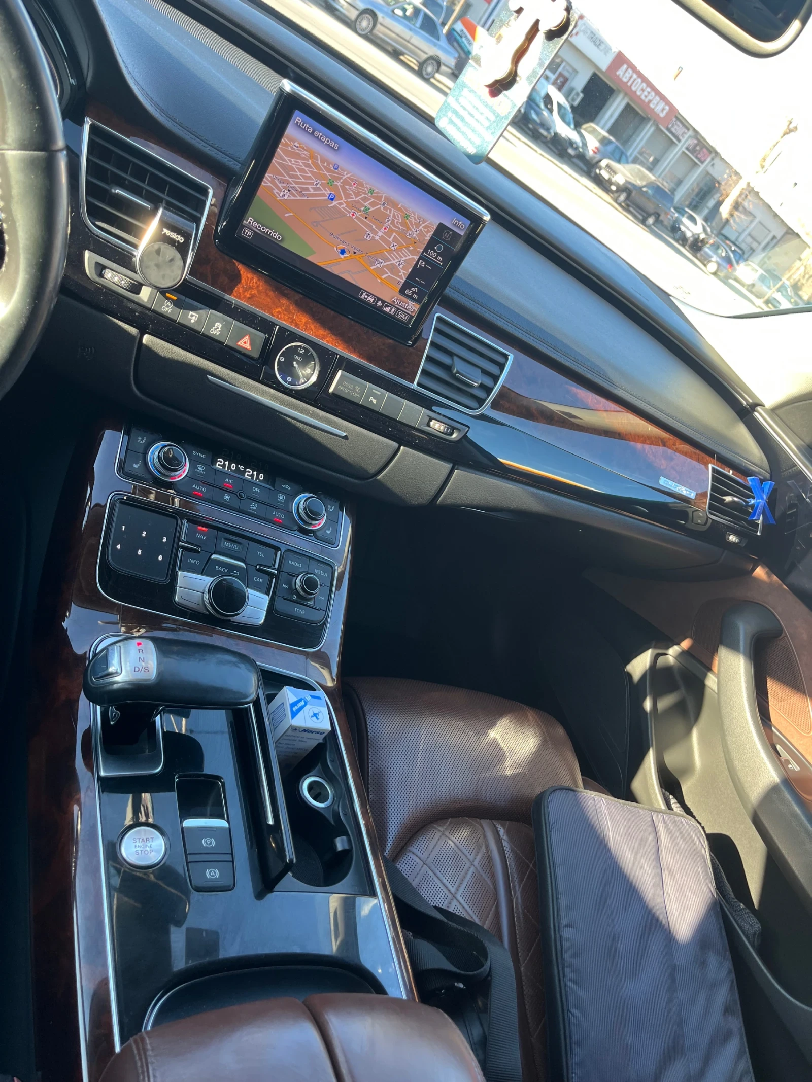 Audi A8 4.2 TDI Quattro, D4 - изображение 9
