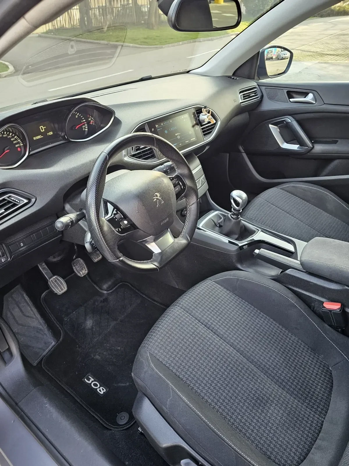 Peugeot 308  - изображение 9