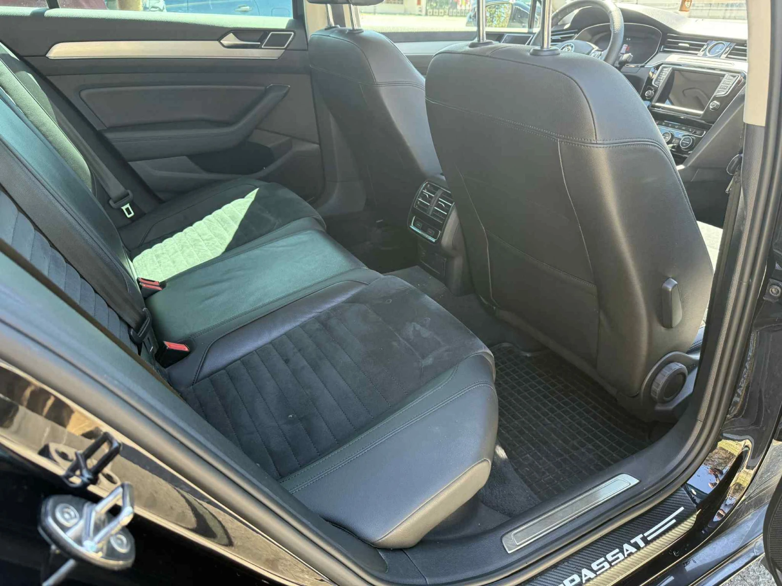 VW Passat 2.0 TDI - изображение 9