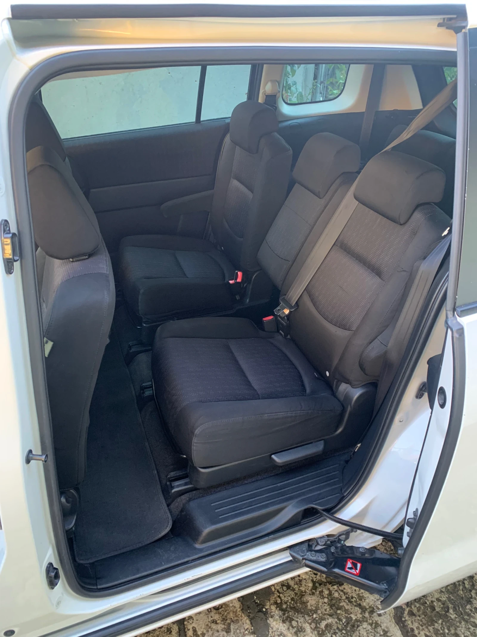 Mazda 5  - изображение 8