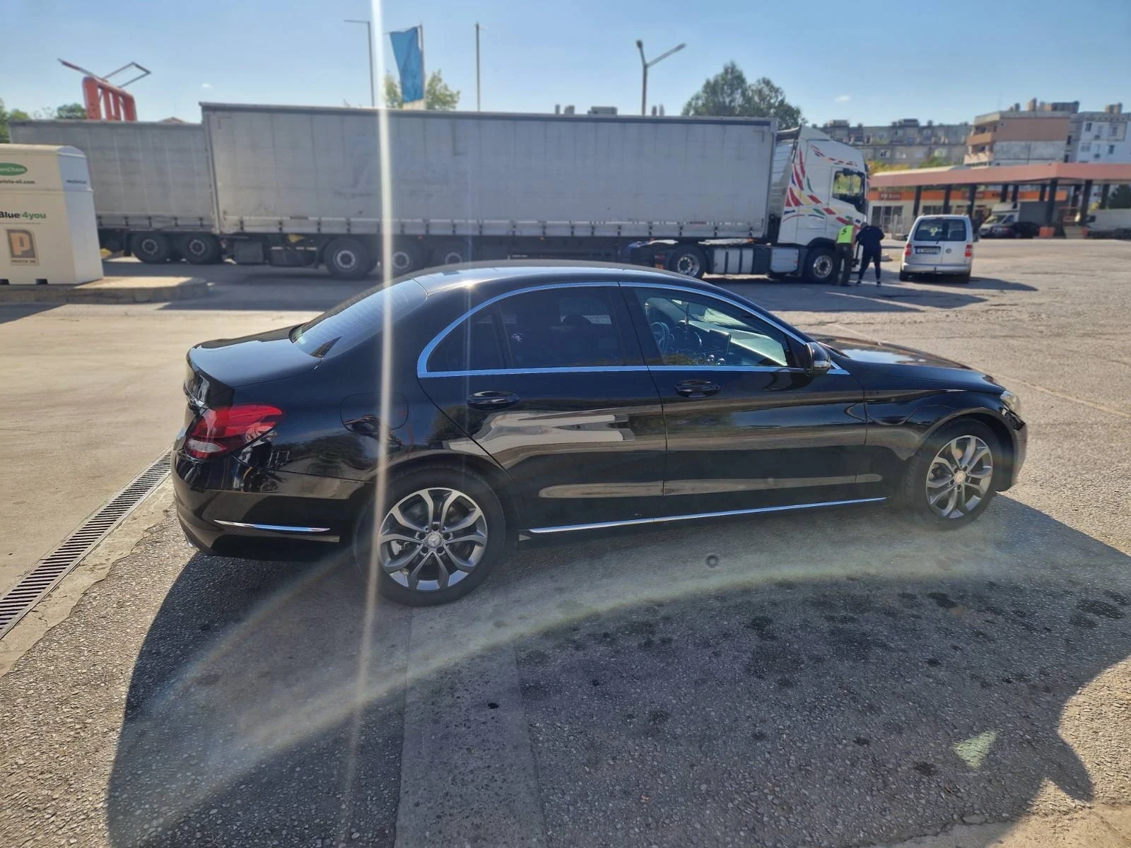 Mercedes-Benz C 220, снимка 4 - Автомобили и джипове - 53874283