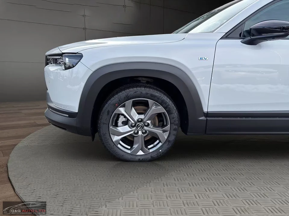 Mazda MX-30 eSKYACTIV/145HP/MAKOTO/PANO/360/BOSE/HUD/MEMO/999g, снимка 5 - Автомобили и джипове - 54040201