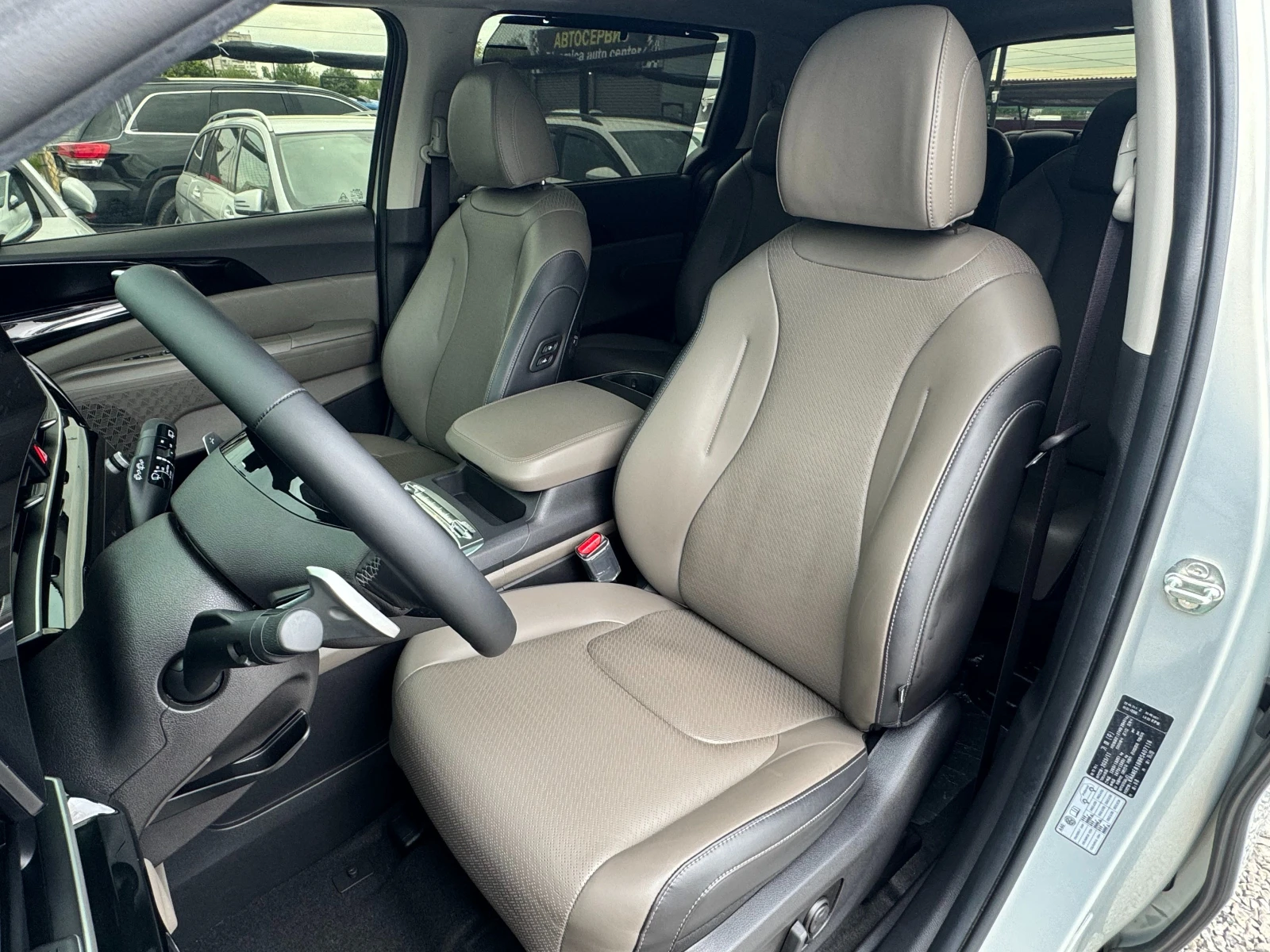 Kia Carnival 2.2D ! 8+ 1 ! Signature !, снимка 7 - Автомобили и джипове - 54539651