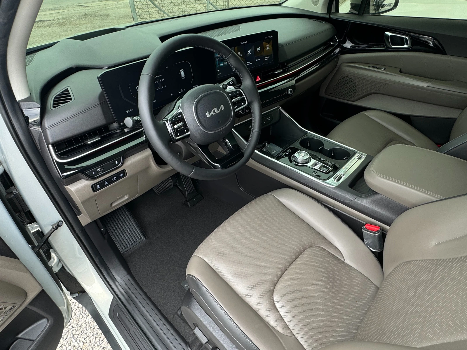 Kia Carnival 2.2D ! 8+ 1 ! Signature !, снимка 8 - Автомобили и джипове - 54539651