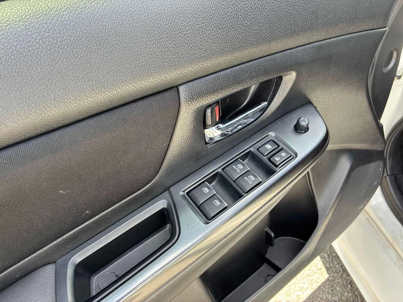 Subaru WRX | Sport | PANO | NAVI | PODGREV | ����������  | Mobile.bg � ����������� 10