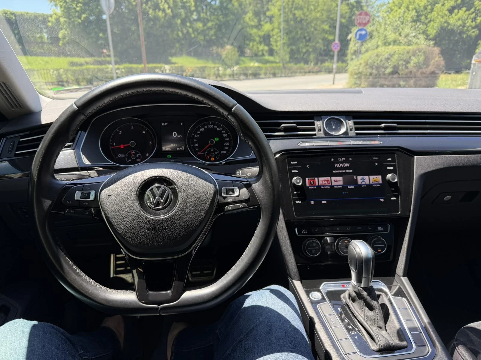 VW Arteon 2.0 TDI 4MOTION , снимка 6 - Автомобили и джипове - 54720030