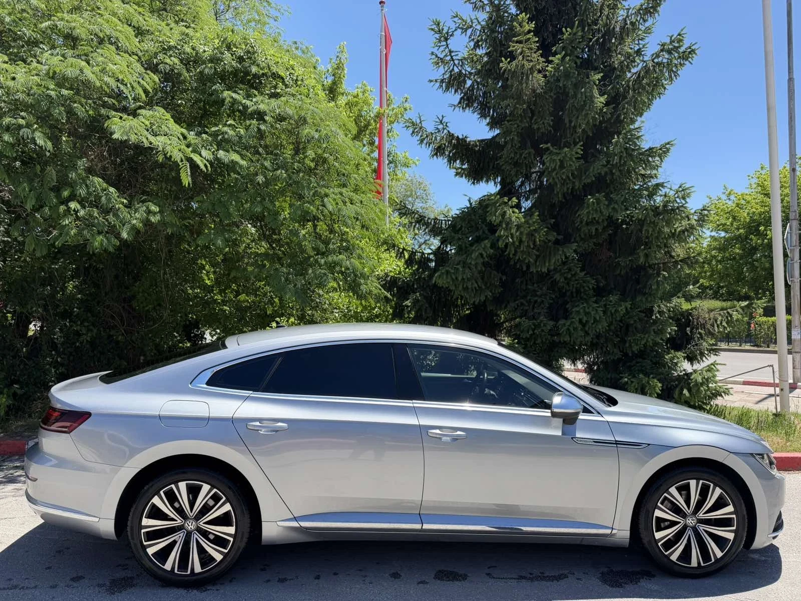 VW Arteon 2.0 TDI 4MOTION , снимка 3 - Автомобили и джипове - 54720030