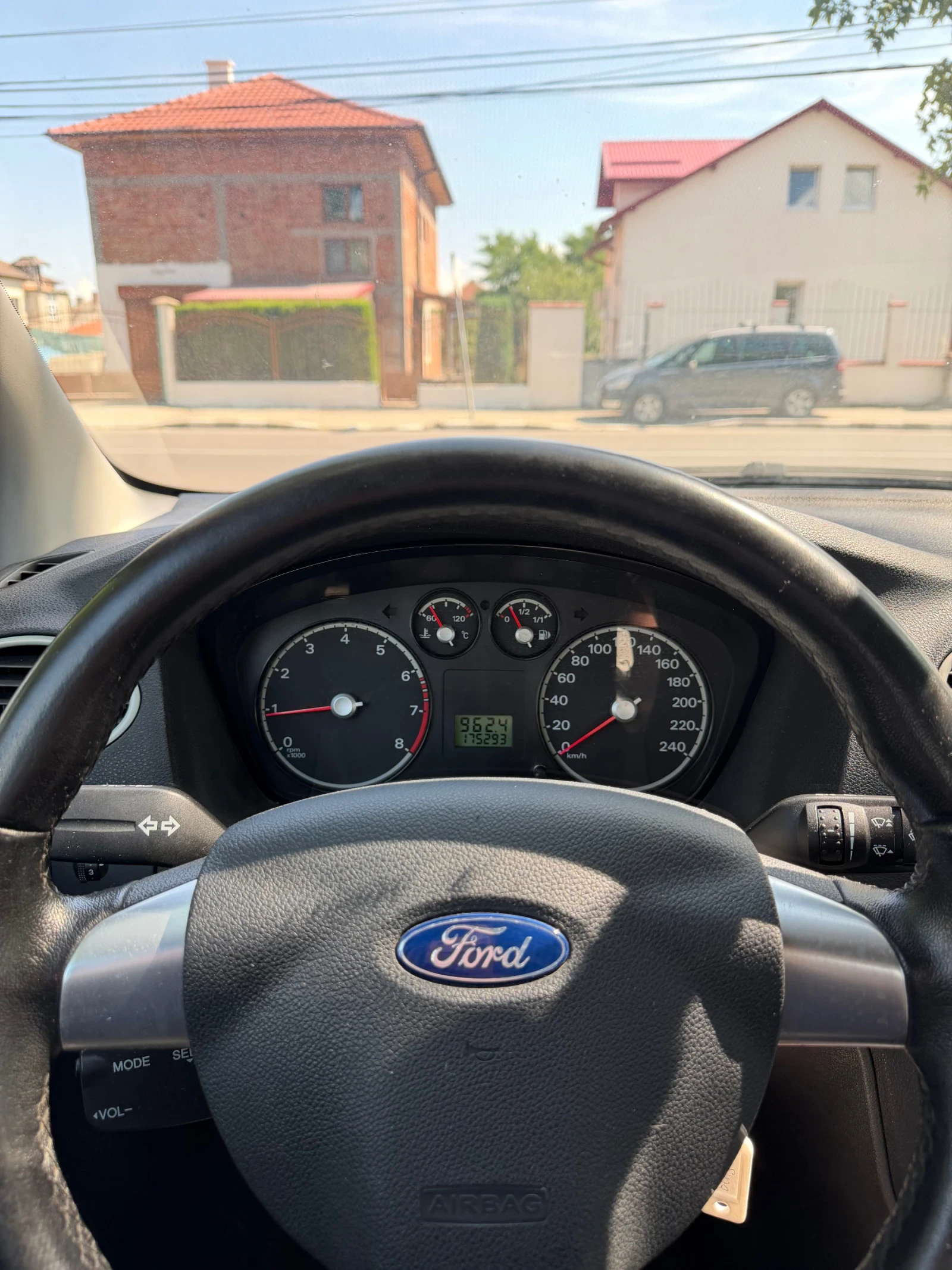 Ford Focus 1.4 BENZIN AUSTRIA , снимка 10 - Автомобили и джипове - 55239339