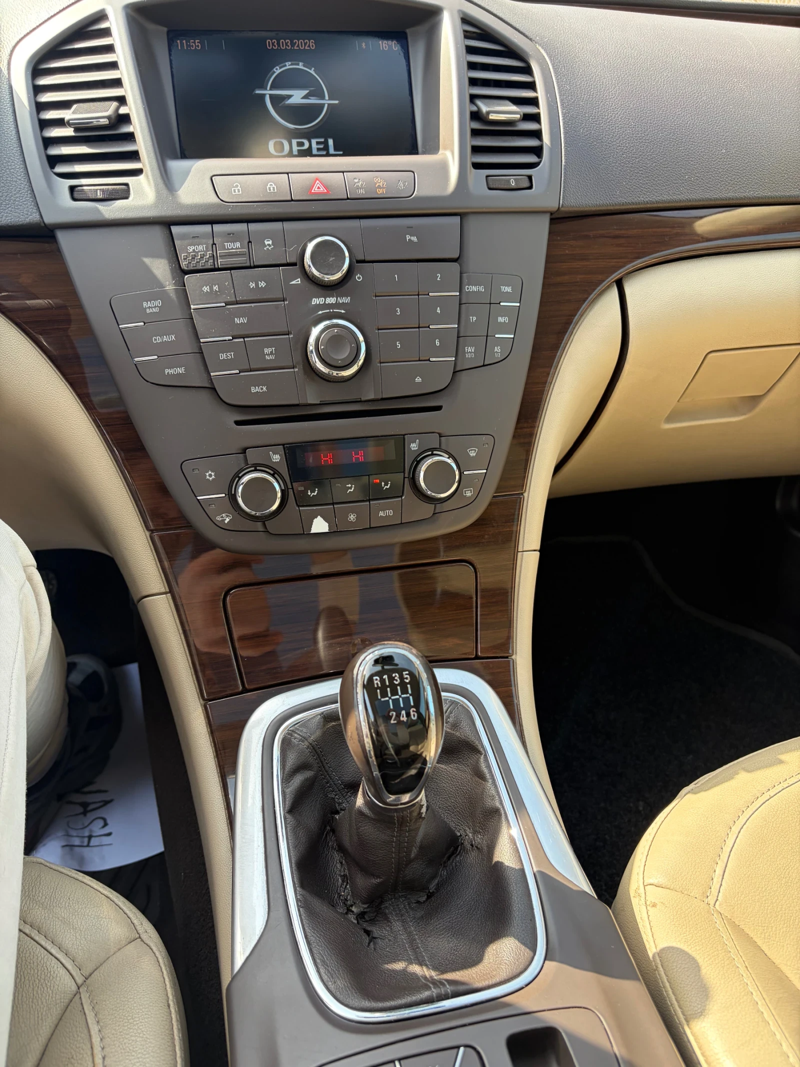 Opel Insignia 2.0 CDTI , снимка 9 - Автомобили и джипове - 55388786