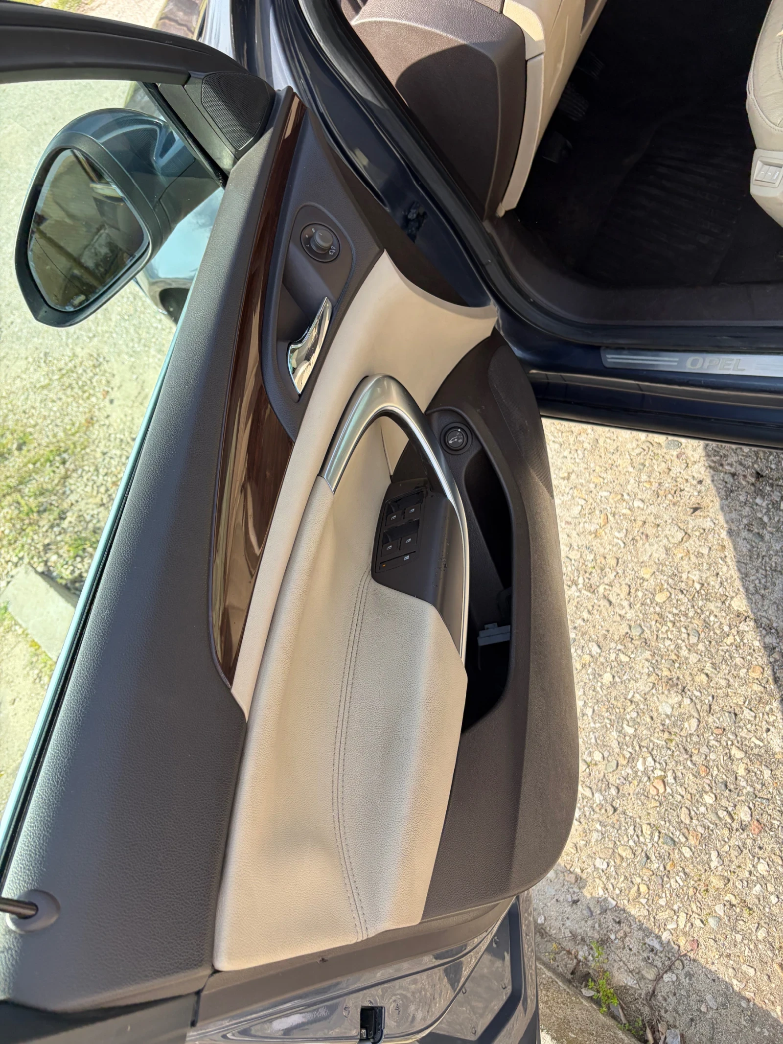Opel Insignia 2.0 CDTI , снимка 6 - Автомобили и джипове - 55388786