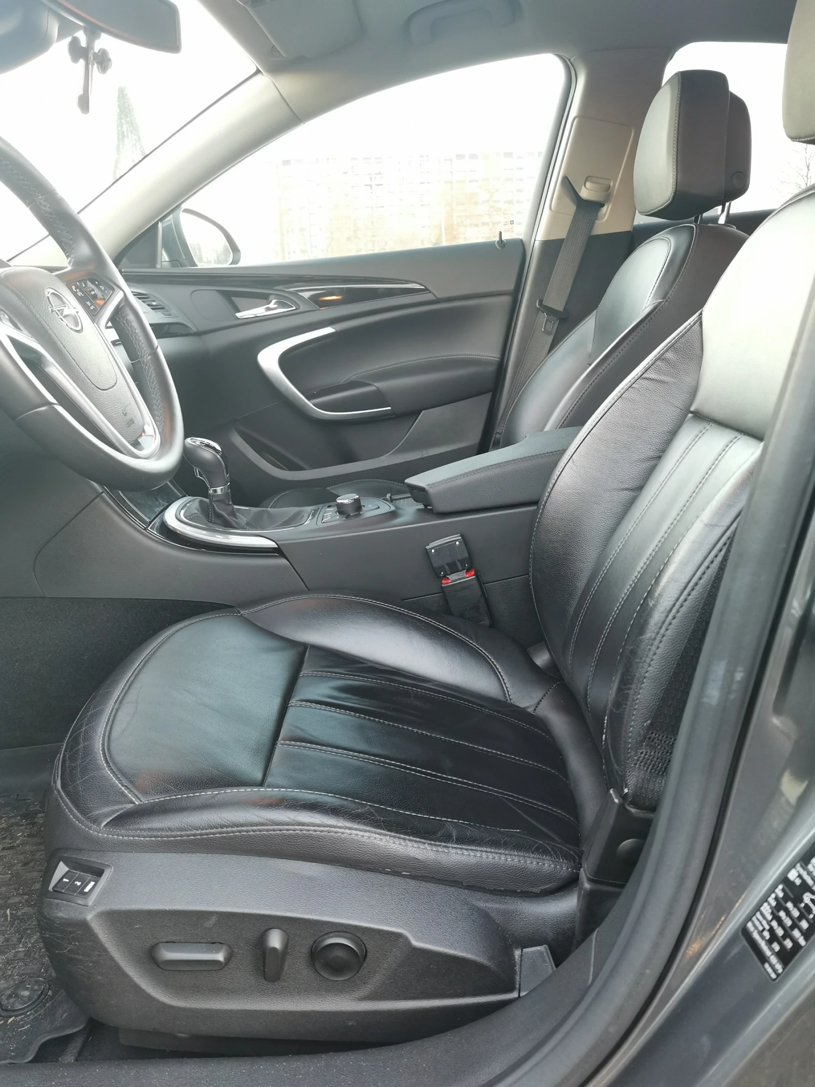 Opel Insignia, снимка 7 - Автомобили и джипове - 55646065