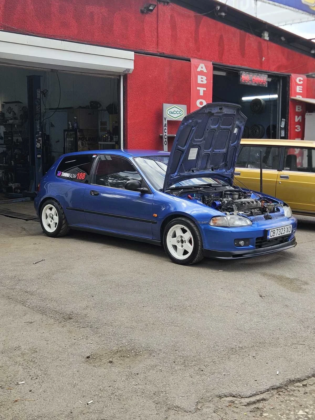 Honda Civic 1.6 VTEC, снимка 8 - Автомобили и джипове - 55741629