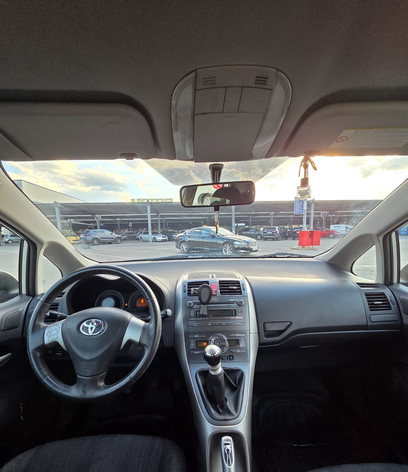 Toyota Auris 2.0 D-4D, снимка 7 - Автомобили и джипове - 55944495