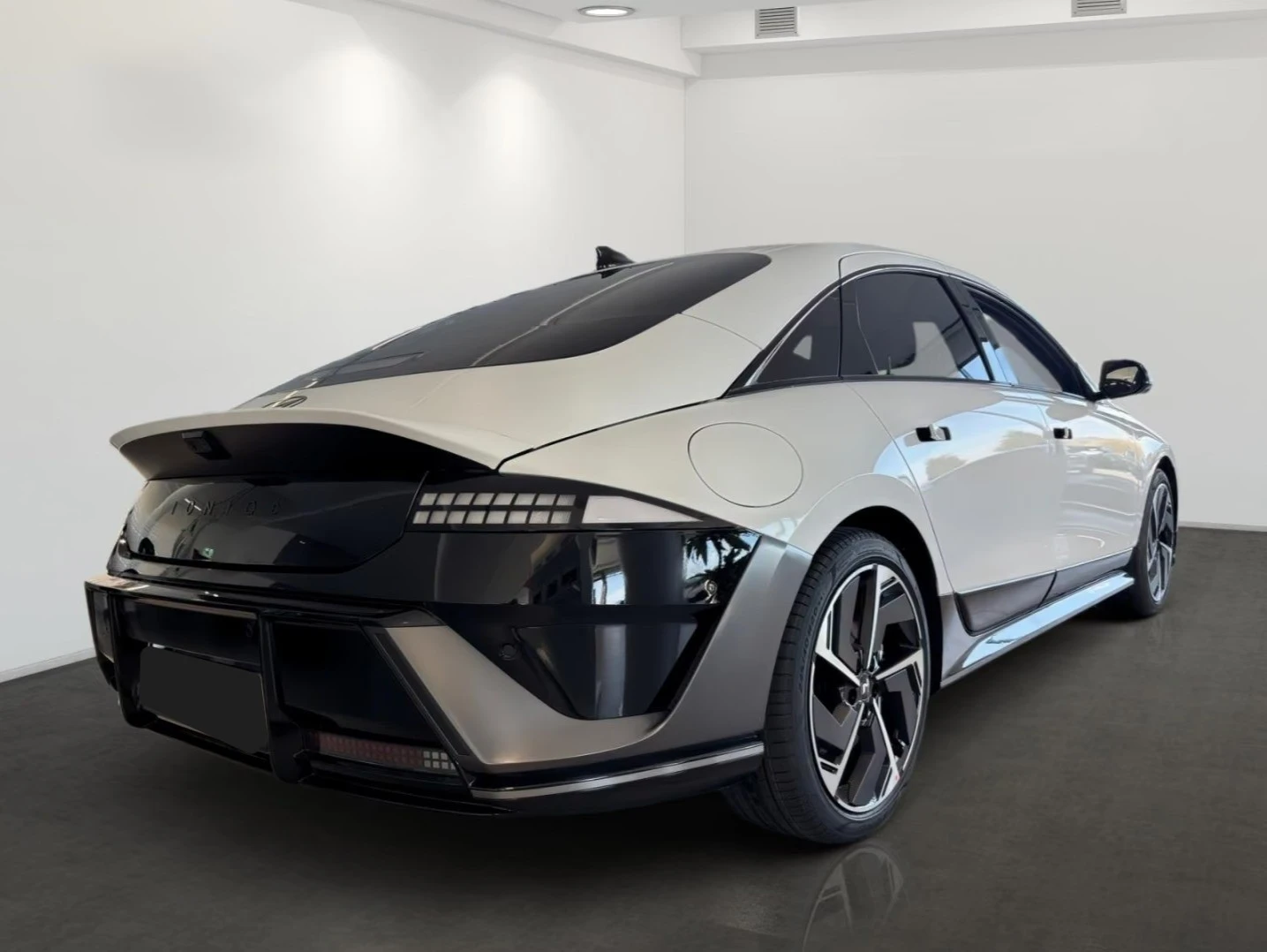 Hyundai Ioniq 6 Facelift* N-Line* Electro* 4WD, снимка 2 - Автомобили и джипове - 56020746