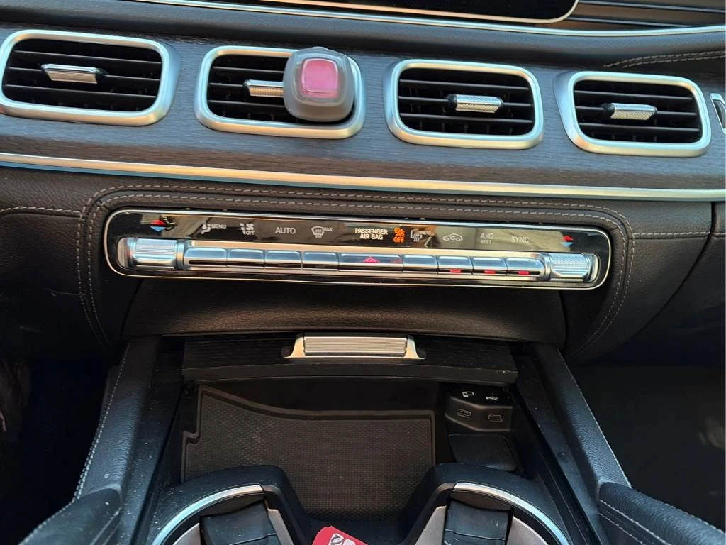 Mercedes-Benz GLE 450 Coupe* CARFAX* ОПЦИЯ ЗА ФИНАНСИРАНЕ* , снимка 14 - Автомобили и джипове - 56214312