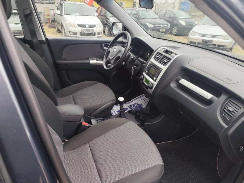 Kia Sportage 2.0 дизел 4х4, снимка 12 - Автомобили и джипове - 52018223