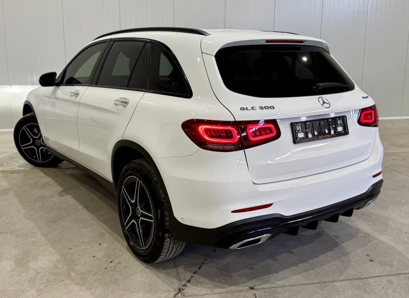 Mercedes-Benz GLC 300 4M AMG Night Package, снимка 3 - Автомобили и джипове - 52481056