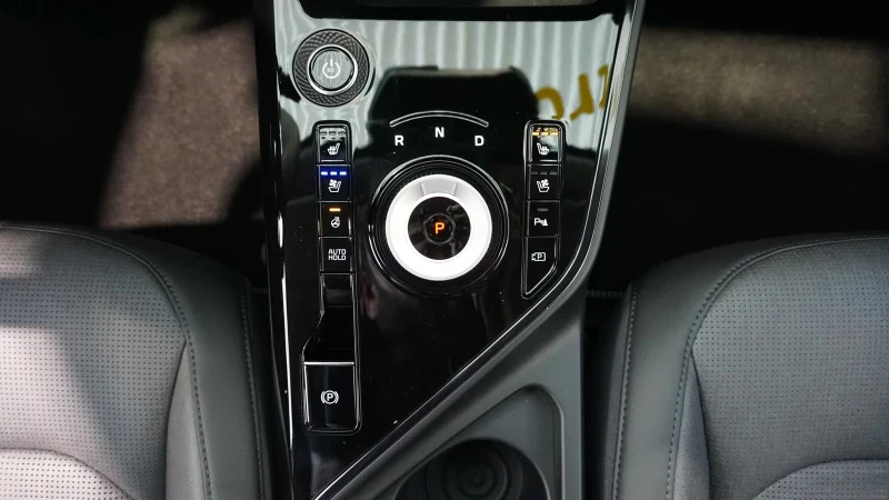 Kia Niro INSPIRATION/204HP/HUD/NAVI/CAM/ACC/LED/692g, снимка 12 - Автомобили и джипове - 53077690