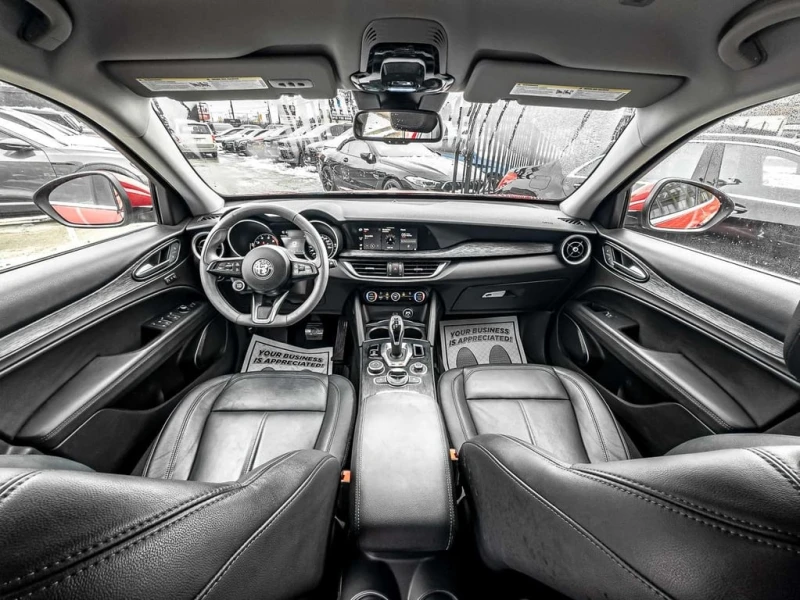 Alfa Romeo Stelvio * CARFAX * ЦЕНА ДО БГ, снимка 15 - Автомобили и джипове - 53087652