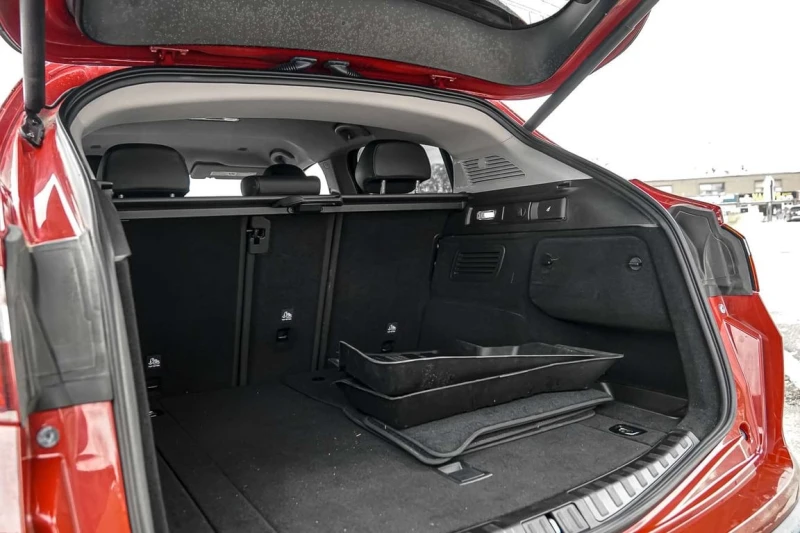 Alfa Romeo Stelvio * CARFAX * ЦЕНА ДО БГ, снимка 7 - Автомобили и джипове - 53087652