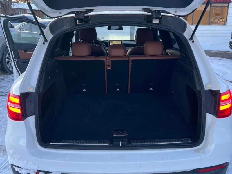 Mercedes-Benz GLC * 300 * CARFAX * ЦЕНА ДО БГ, снимка 15 - Автомобили и джипове - 53306780