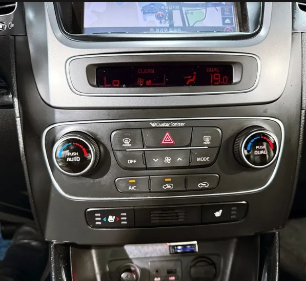 Kia Sorento 2.0 CRDi Trendy - изображение 10
