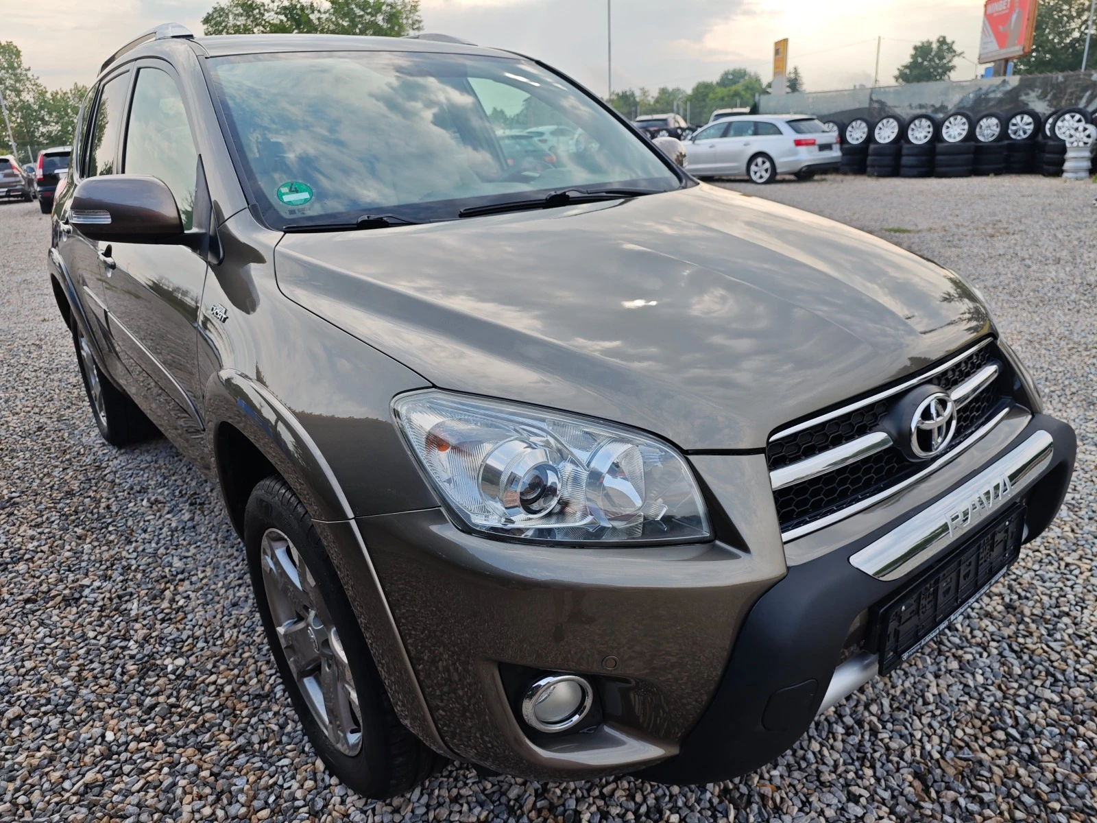 Toyota Rav4 ПОДАРЪК 4Л.ДЖАН/4 З.ГУМИ/CROS/KEYLES/РОЛБ/РЕЙЛ/NAV - изображение 7