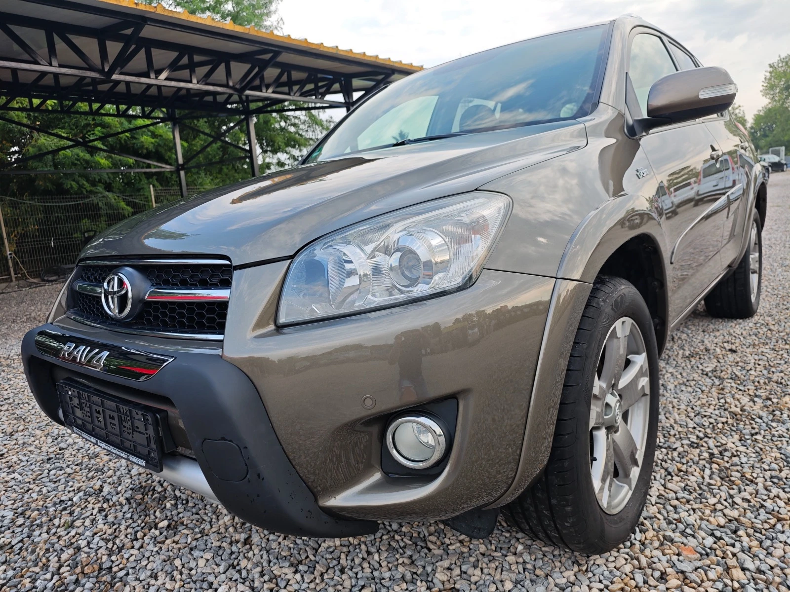 Toyota Rav4 ПОДАРЪК 4Л.ДЖАН/4 З.ГУМИ/CROS/KEYLES/РОЛБ/РЕЙЛ/NAV - изображение 4