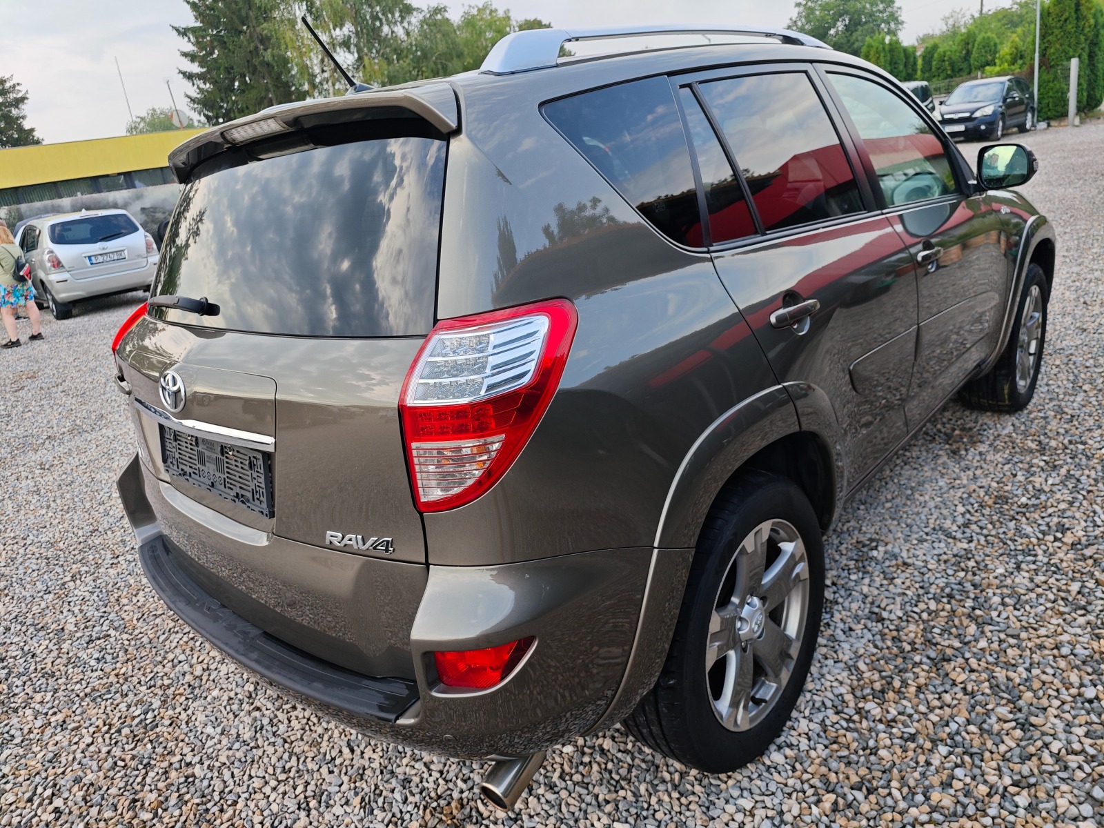 Toyota Rav4 ПОДАРЪК 4Л.ДЖАН/4 З.ГУМИ/CROS/KEYLES/РОЛБ/РЕЙЛ/NAV - изображение 10