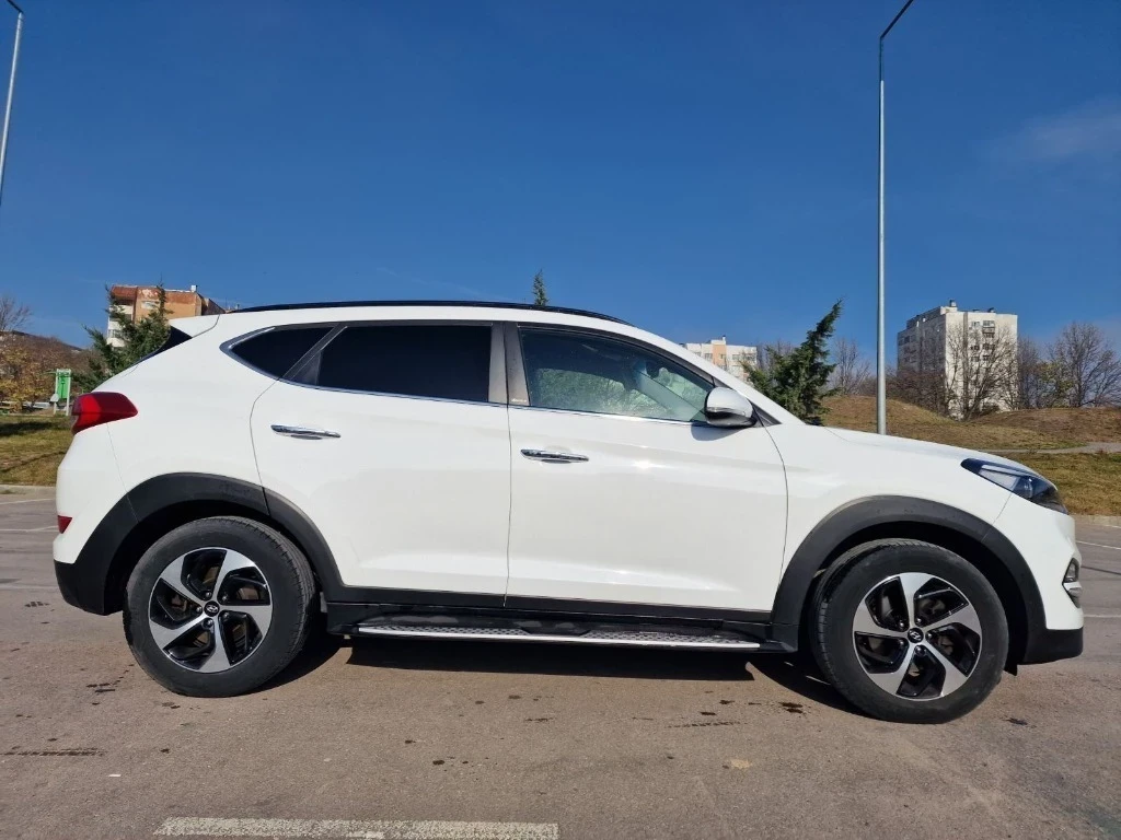 Hyundai Tucson 1.7 CRDI - изображение 5