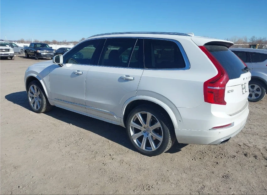 Volvo Xc90  - изображение 3