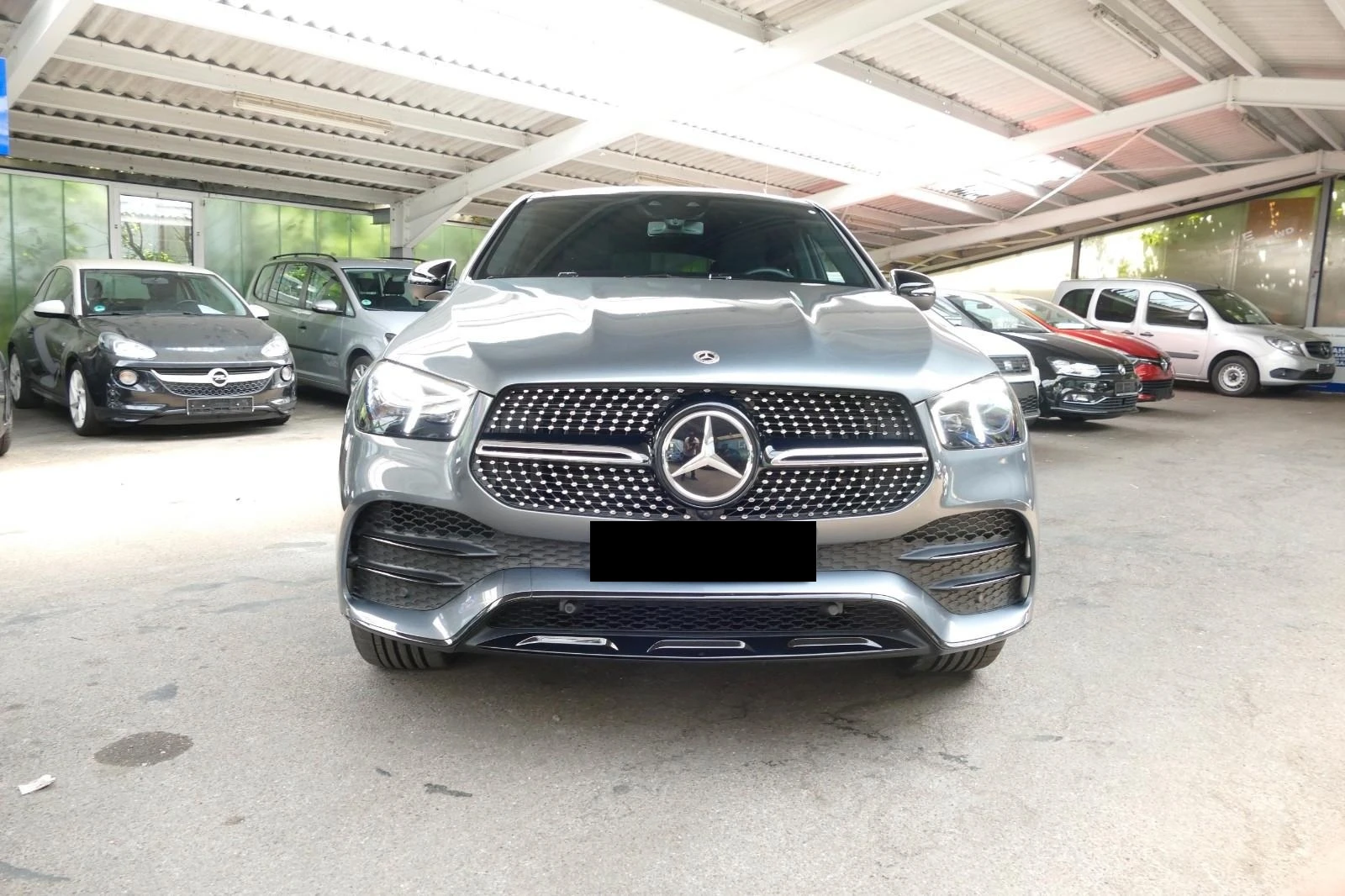 Mercedes-Benz GLE 400 d* COUPE* AMG* PANO* NIGHT* DISTR* MEMORY*  - изображение 2