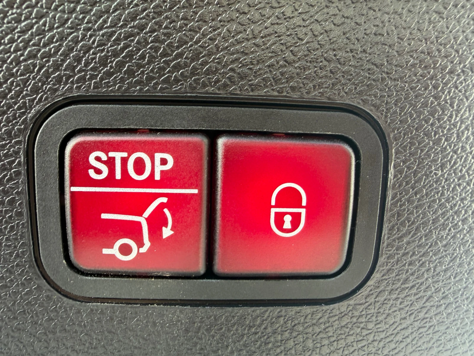 Mercedes-Benz GLE Coupe 350CDI AMG DISTR. PANO CAMERA HARMAN/KARDON, снимка 16 - Автомобили и джипове - 54044949