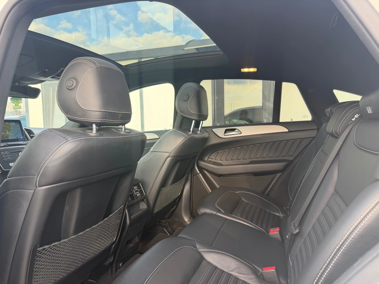 Mercedes-Benz GLE Coupe 350CDI AMG DISTR. PANO CAMERA HARMAN/KARDON, снимка 11 - Автомобили и джипове - 54044949