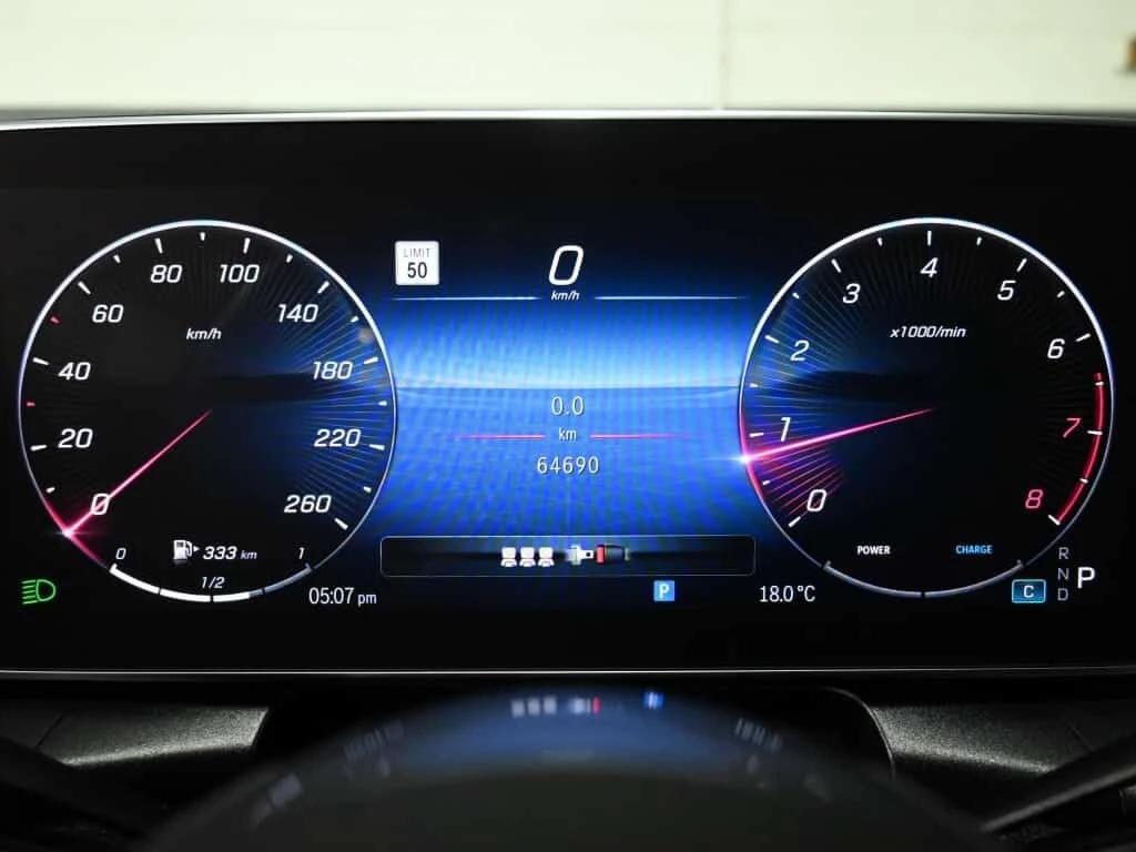 Mercedes-Benz GLC 300 4MATIC/No Accident/360CAM/Ambient/Navi/Heated Seat, снимка 12 - Автомобили и джипове - 54202071