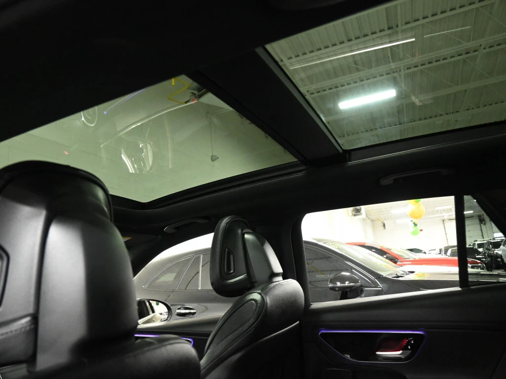 Mercedes-Benz GLC 300 4MATIC/No Accident/360CAM/Ambient/Navi/Heated Seat, снимка 15 - Автомобили и джипове - 54202071