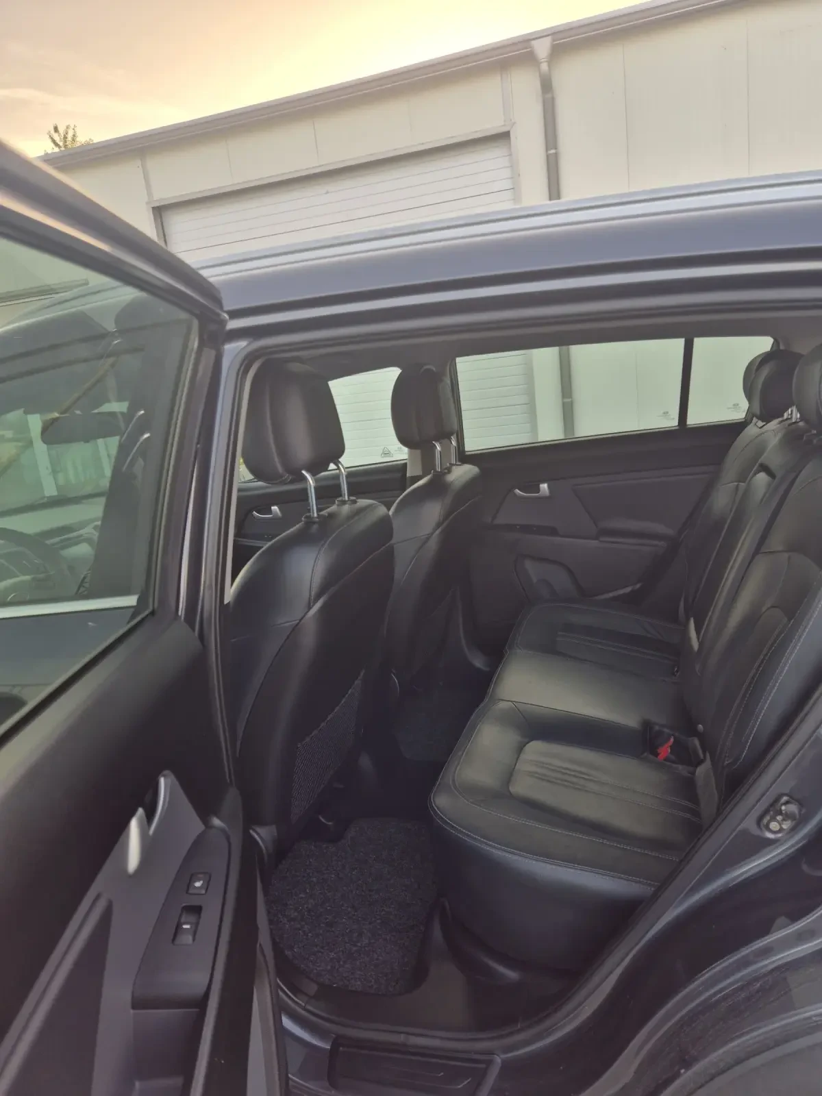 Kia Sportage 2.0 dizel, снимка 12 - Автомобили и джипове - 54512033
