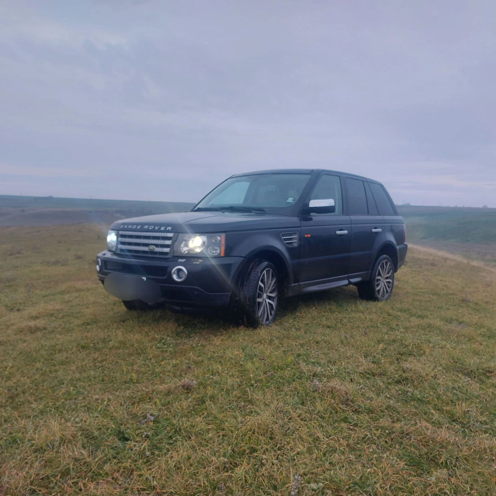 Land Rover Range Rover Sport 3.6TDV8, снимка 8 - Автомобили и джипове - 54853659
