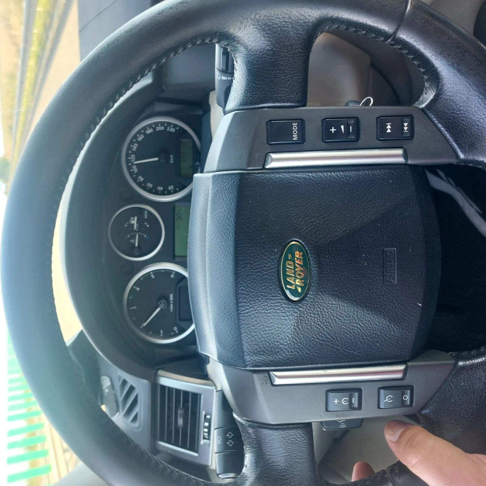 Land Rover Range Rover Sport 3.6TDV8, снимка 11 - Автомобили и джипове - 54853659