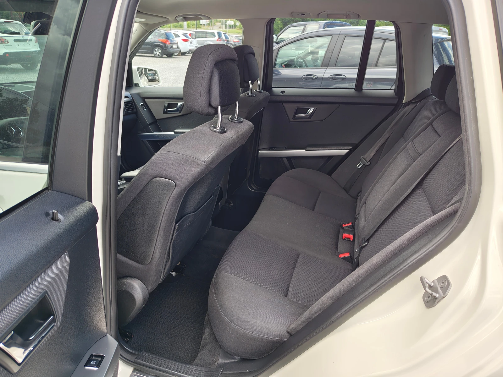 Mercedes-Benz GLK 4 MATIC, снимка 10 - Автомобили и джипове - 54931612