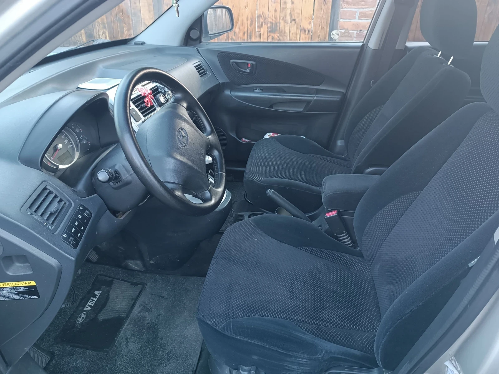 Hyundai Tucson, снимка 10 - Автомобили и джипове - 55072046