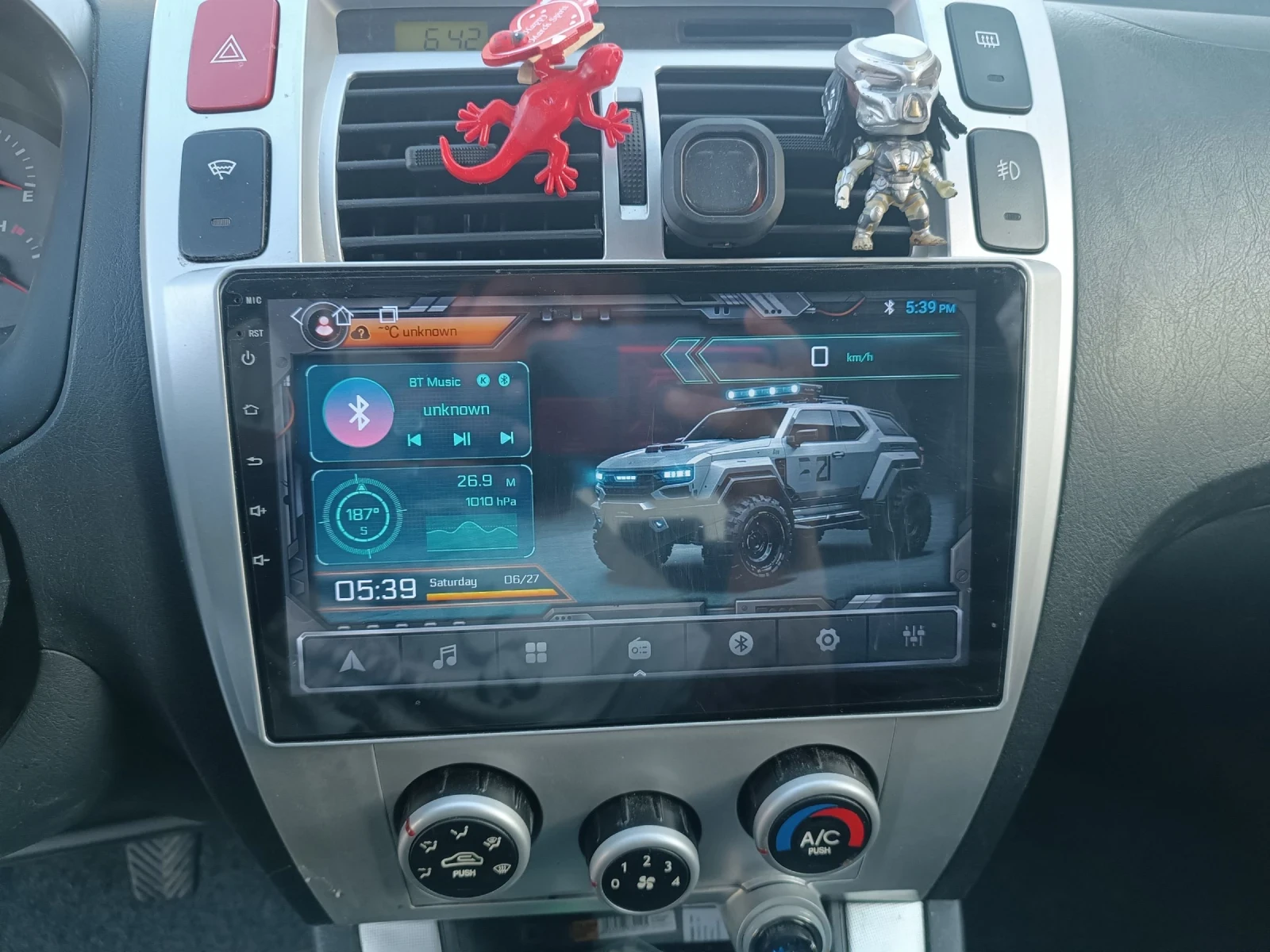 Hyundai Tucson, снимка 15 - Автомобили и джипове - 55072046