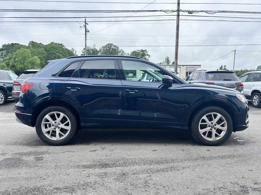 Audi Q3 45TFSI* MATRIX* * ДИСТРОНИК* МЪРТВА* ТОЧКА* ПАНОРА, снимка 5 - Автомобили и джипове - 55304180