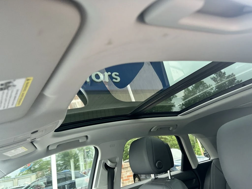 Audi Q3 45TFSI* MATRIX* * ДИСТРОНИК* МЪРТВА* ТОЧКА* ПАНОРА, снимка 15 - Автомобили и джипове - 55304180