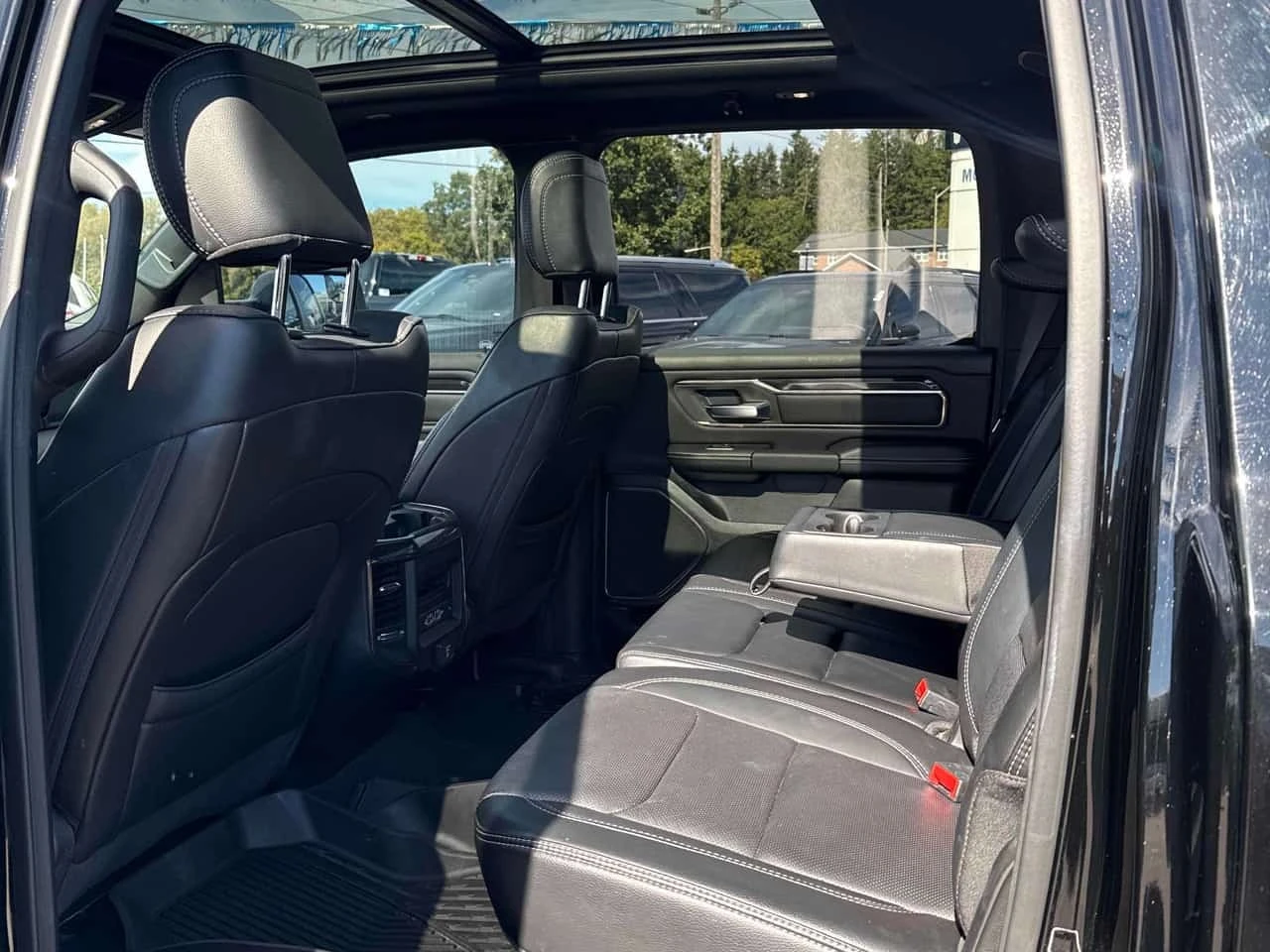 Dodge RAM 1500 * Rebel * АВТОКРЕДИТ БЕЗ ПЪРВОНАЧАЛНА ВНОСКА* , снимка 15 - Автомобили и джипове - 56240793