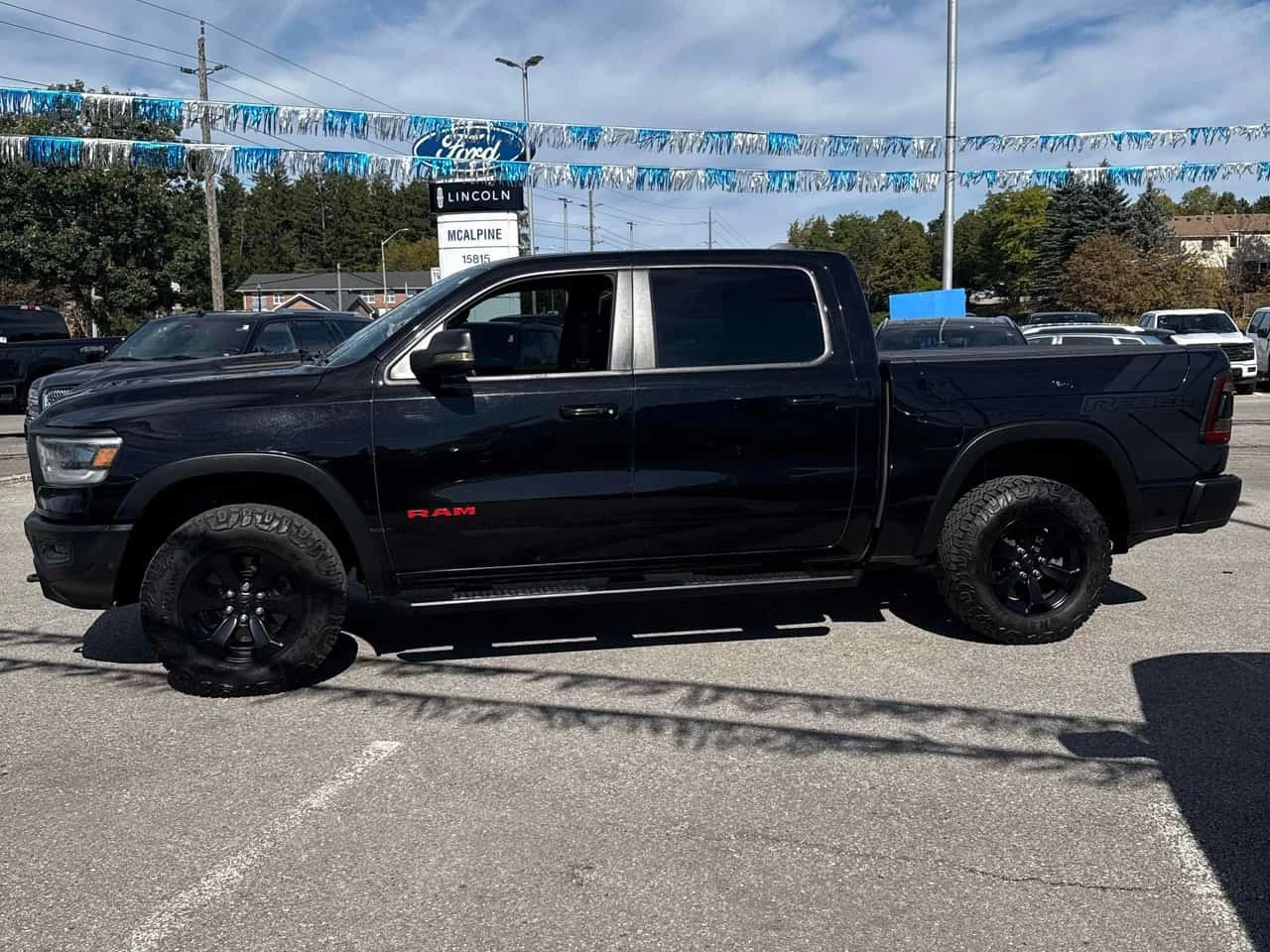 Dodge RAM 1500 * Rebel * АВТОКРЕДИТ БЕЗ ПЪРВОНАЧАЛНА ВНОСКА* , снимка 2 - Автомобили и джипове - 56240793